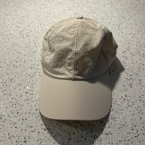 Lululemon hat